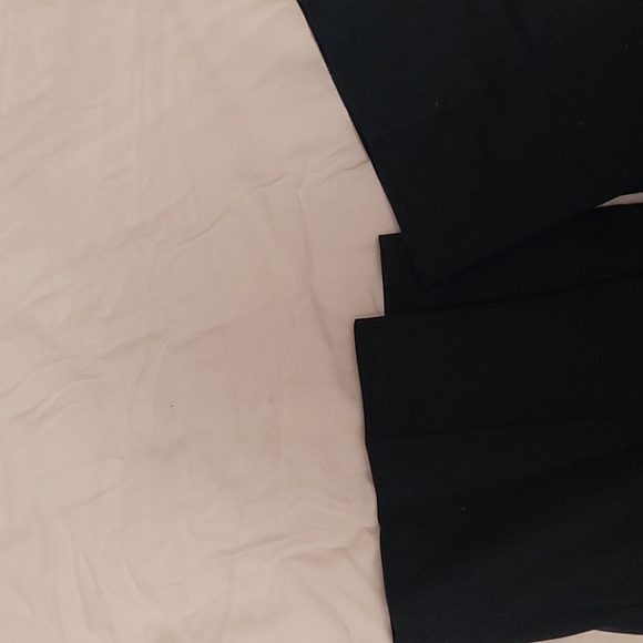 Cintas worker pants size 33 - 2 for 30$ - Picture 5 of 5